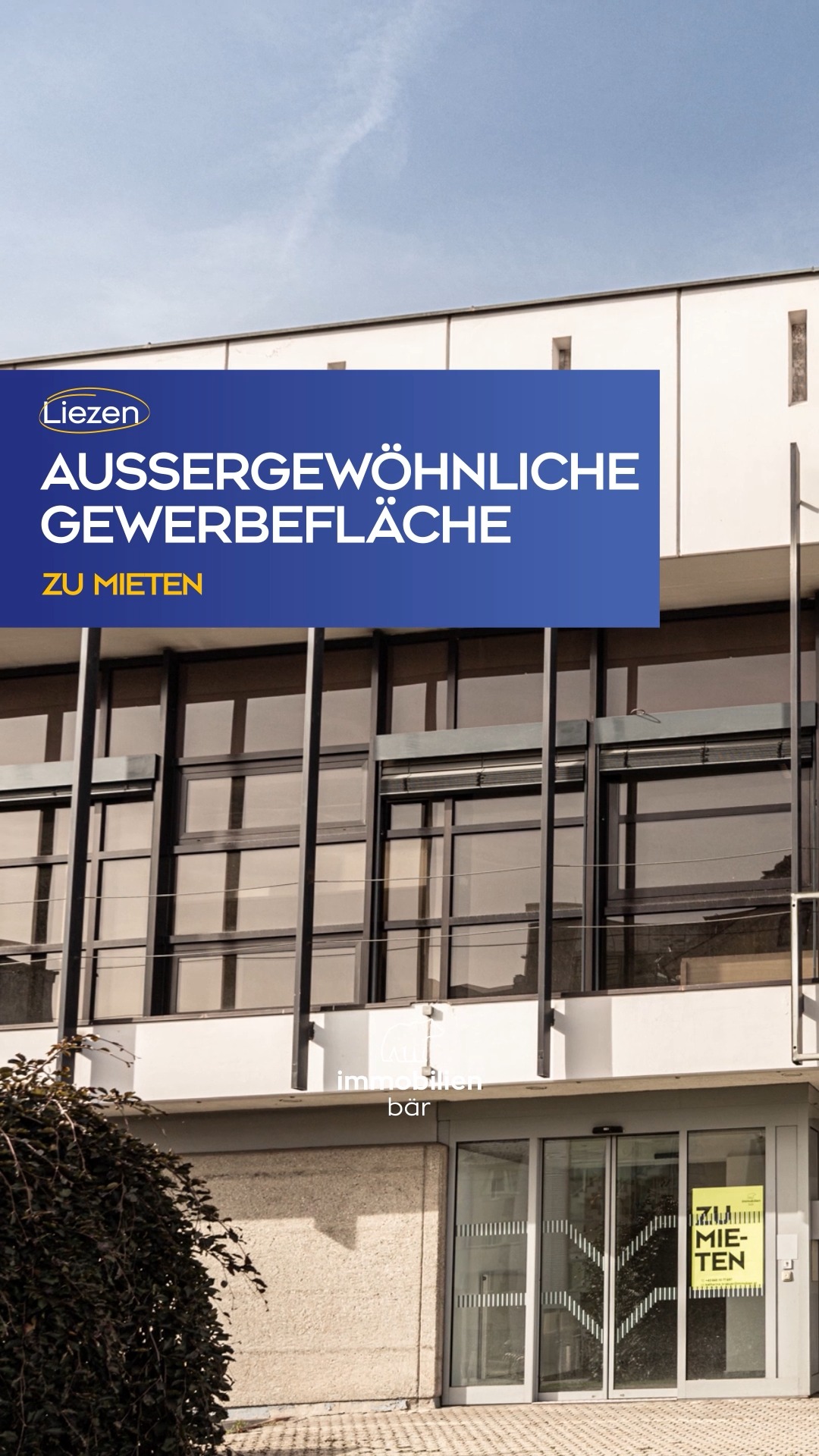 🏢 Mitten im Zentrum von Liezen kann dieses großzügige Gewerbegebäude gemietet werden.
Ideal für alle Unternehmen, die Platz und mehrere Räume benötigen. Mit 469 m² Fläche bietet es Raum für große Ideen und große Teams. 💡
Hier treffen großzügige Räume auf überdurchschnittliche Raumhöhen, eine Galerie, mehrere Büro und Meetingräume sowie eine tolle Sichtbarkeit. 👀
Ob als Gastronomie, Fitnesscenter oder Verkaufsräumlichkeit, die Nutzungsmöglichkeiten sind vielfältig. ✨
Melde dich für eine Besichtigung bei uns und überzeuge dich selbst! 📞
#Immobär #Imobilien #Gewerbeimmobilie #Liezen #Gewerbefläche #Business